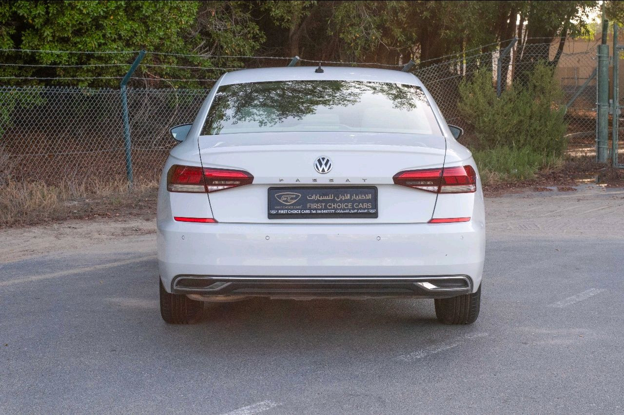 Volkswagen Passat - Image 8
