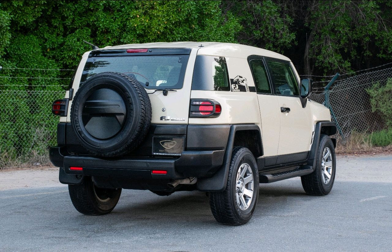 Toyota FJ Cruiser - Image 3