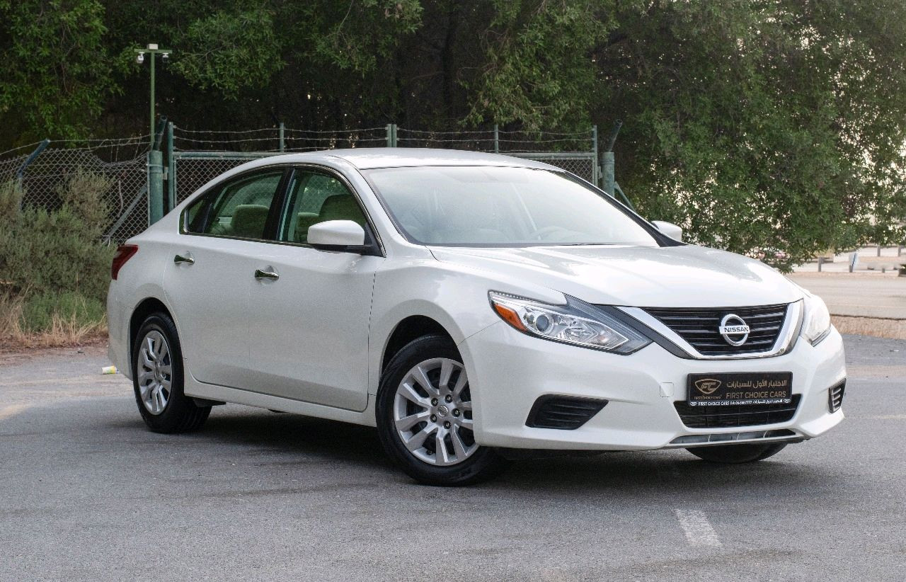 Nissan Altima - Image 5