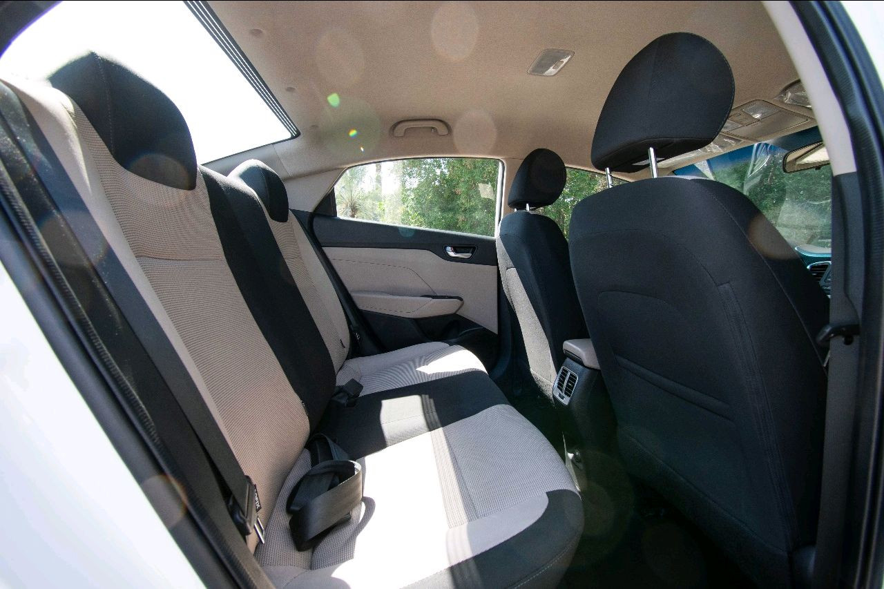 Hyundai Accent - Image 12