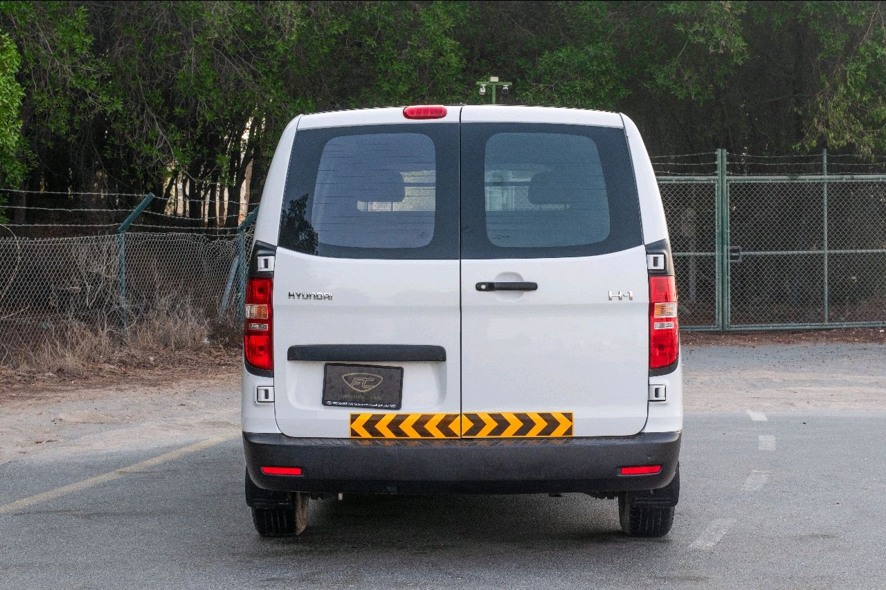 Hyundai H 1 - Image 8