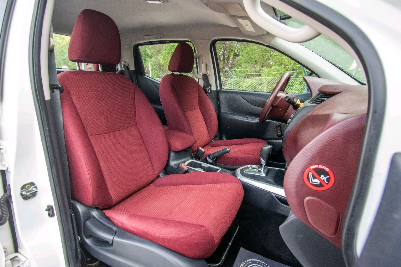 Nissan Navara - Image 10