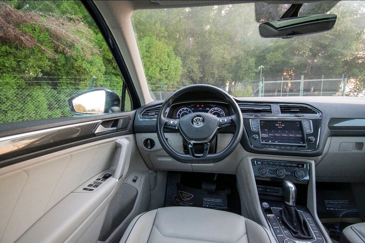 Volkswagen Tiguan - Image 8