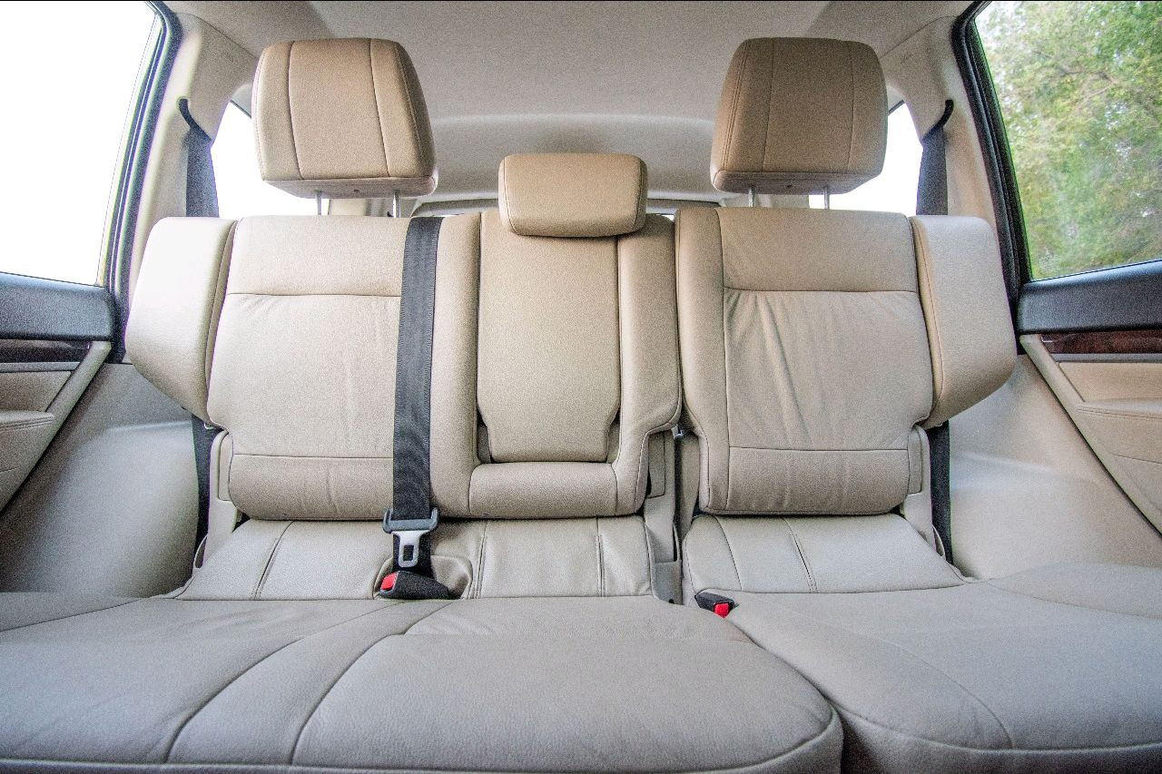 Mitsubishi Pajero - Image 7