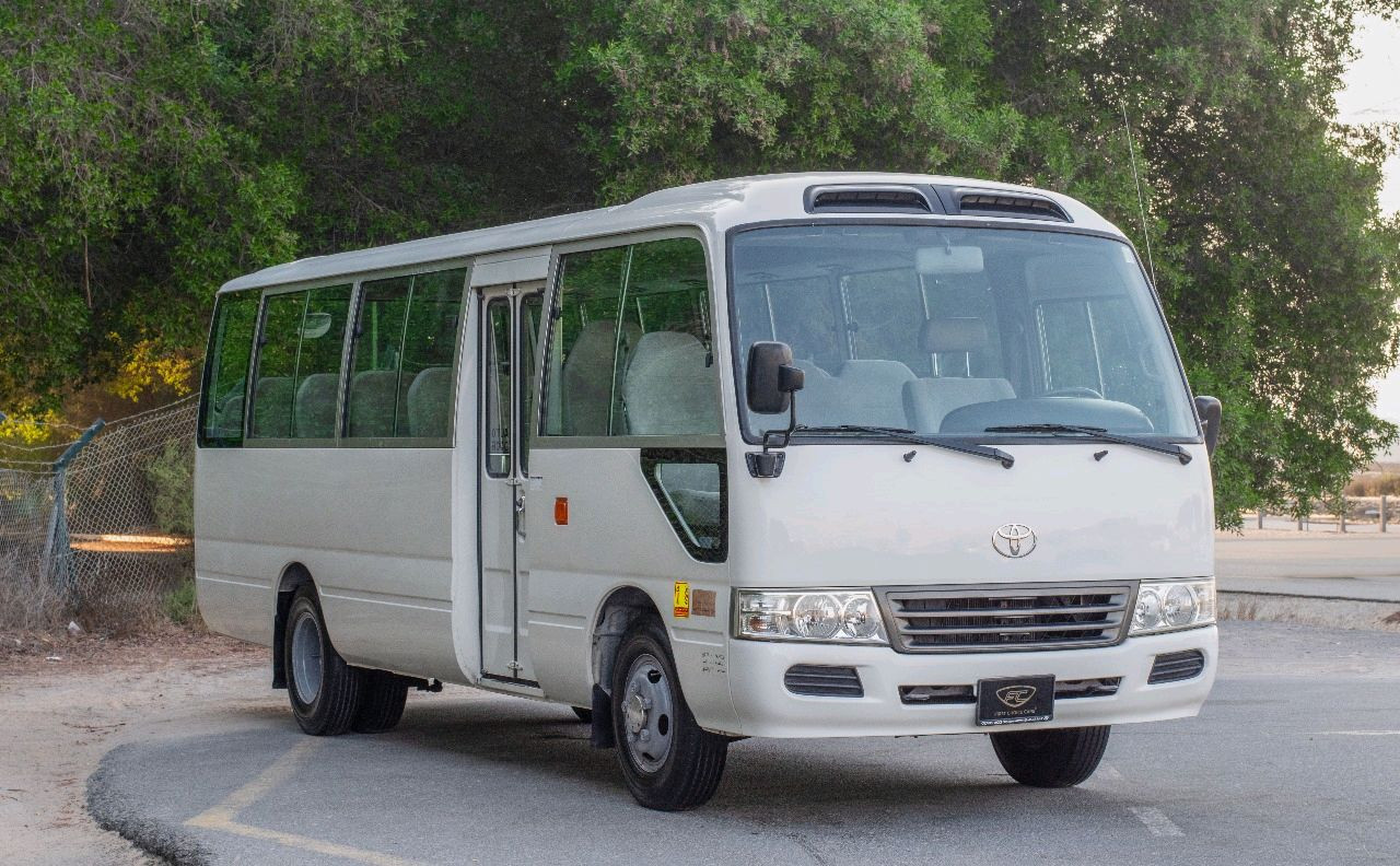 Toyota Coaster - Image 5