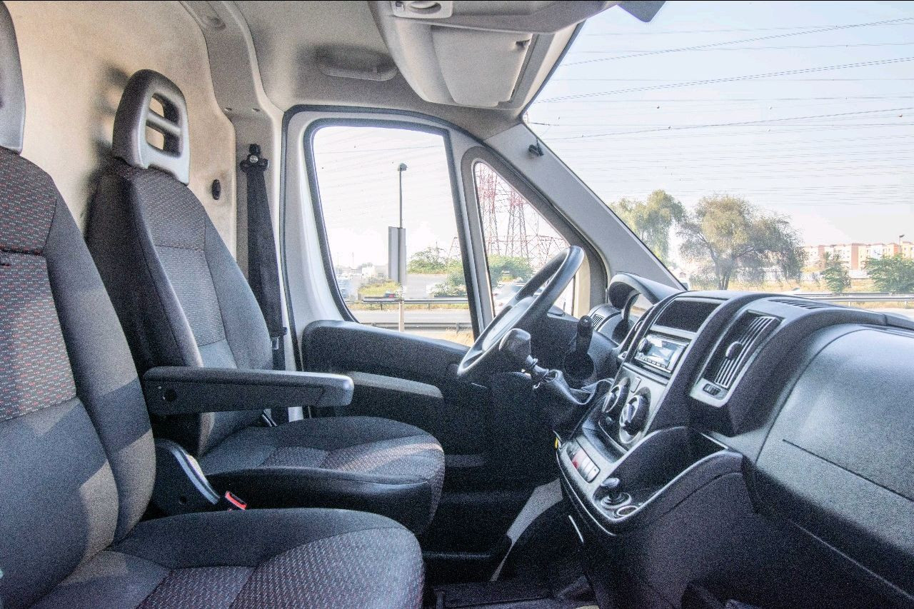 Peugeot BOXER - Image 12