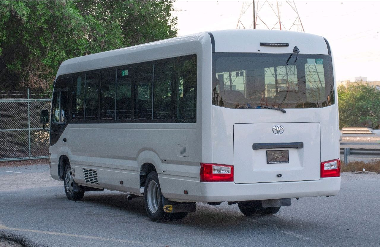 Toyota Coaster - Image 8