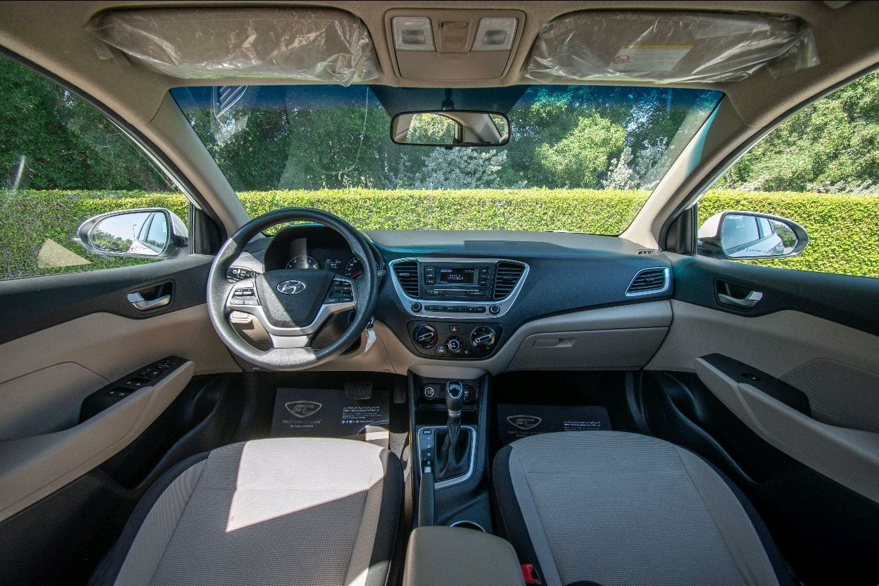 Hyundai Accent - Image 10