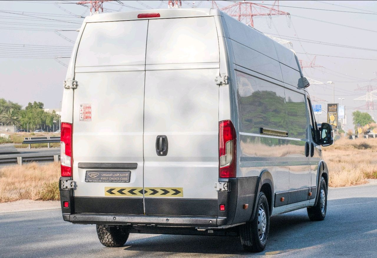 Peugeot BOXER - Image 4
