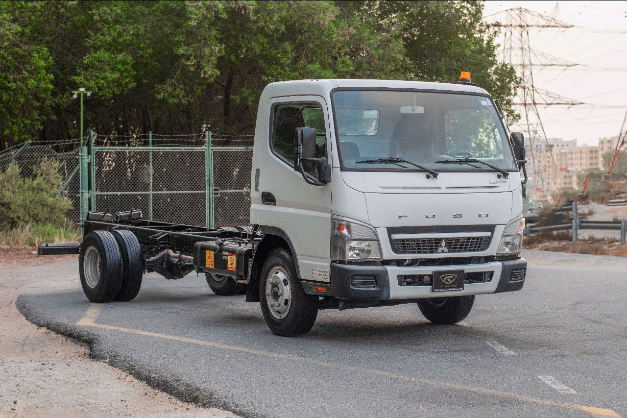 Mitsubishi Canter - Image 5