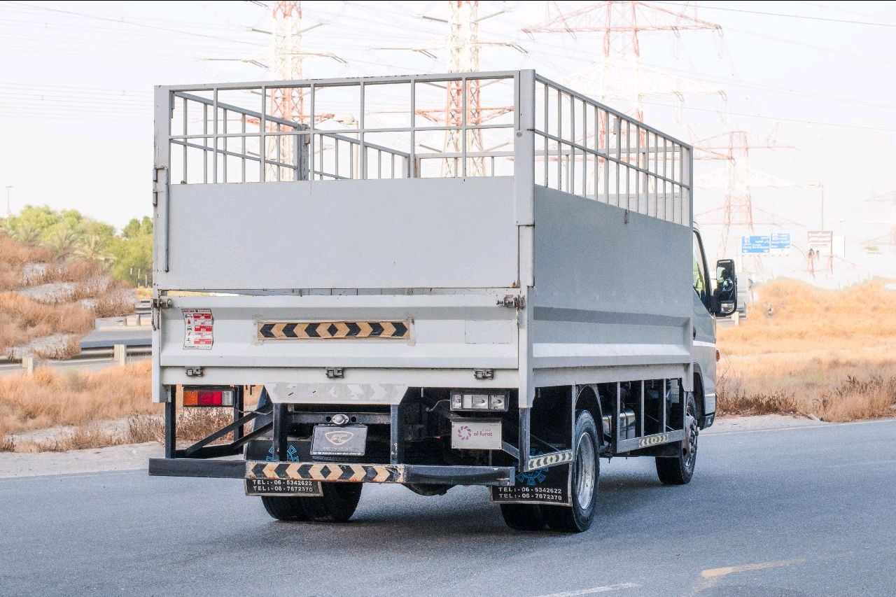 Mitsubishi Canter - Image 4