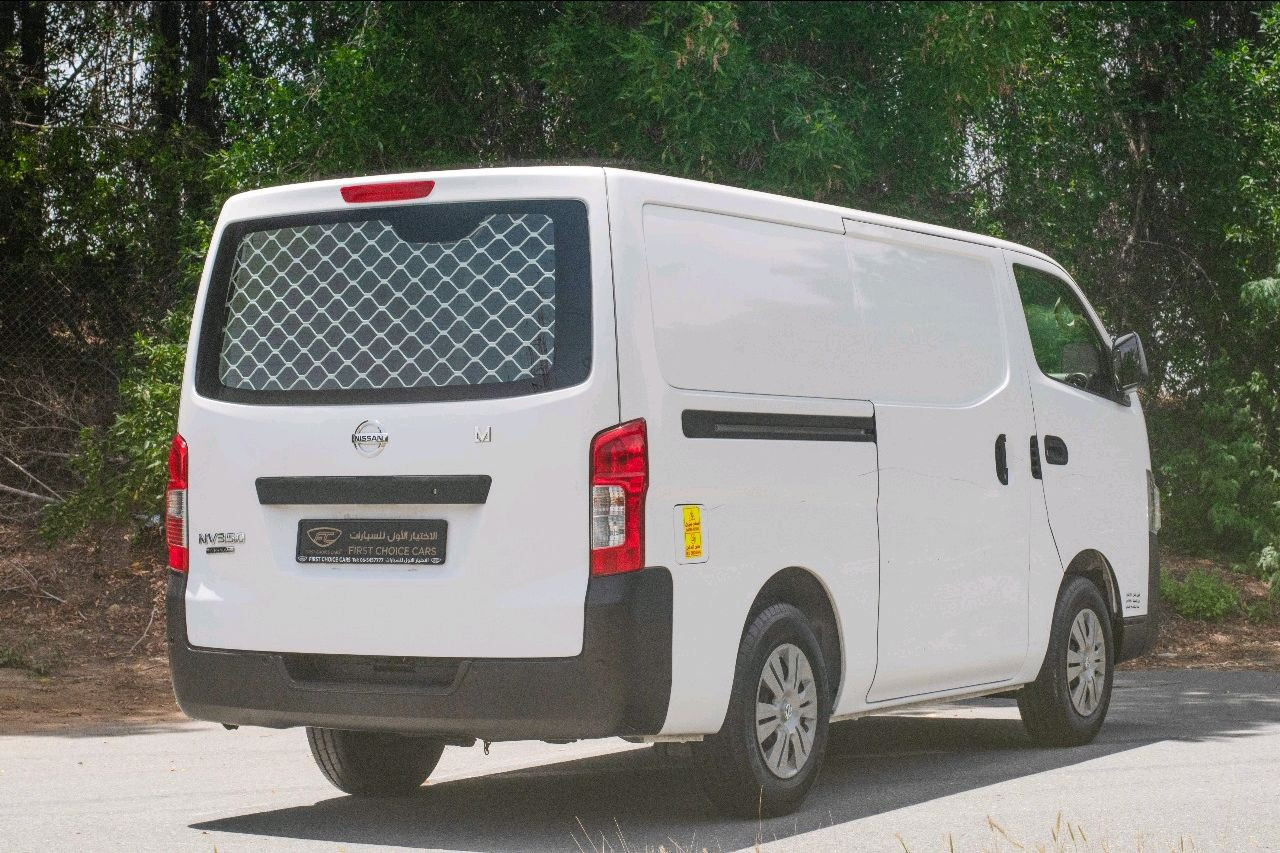 Nissan Urvan - Image 6