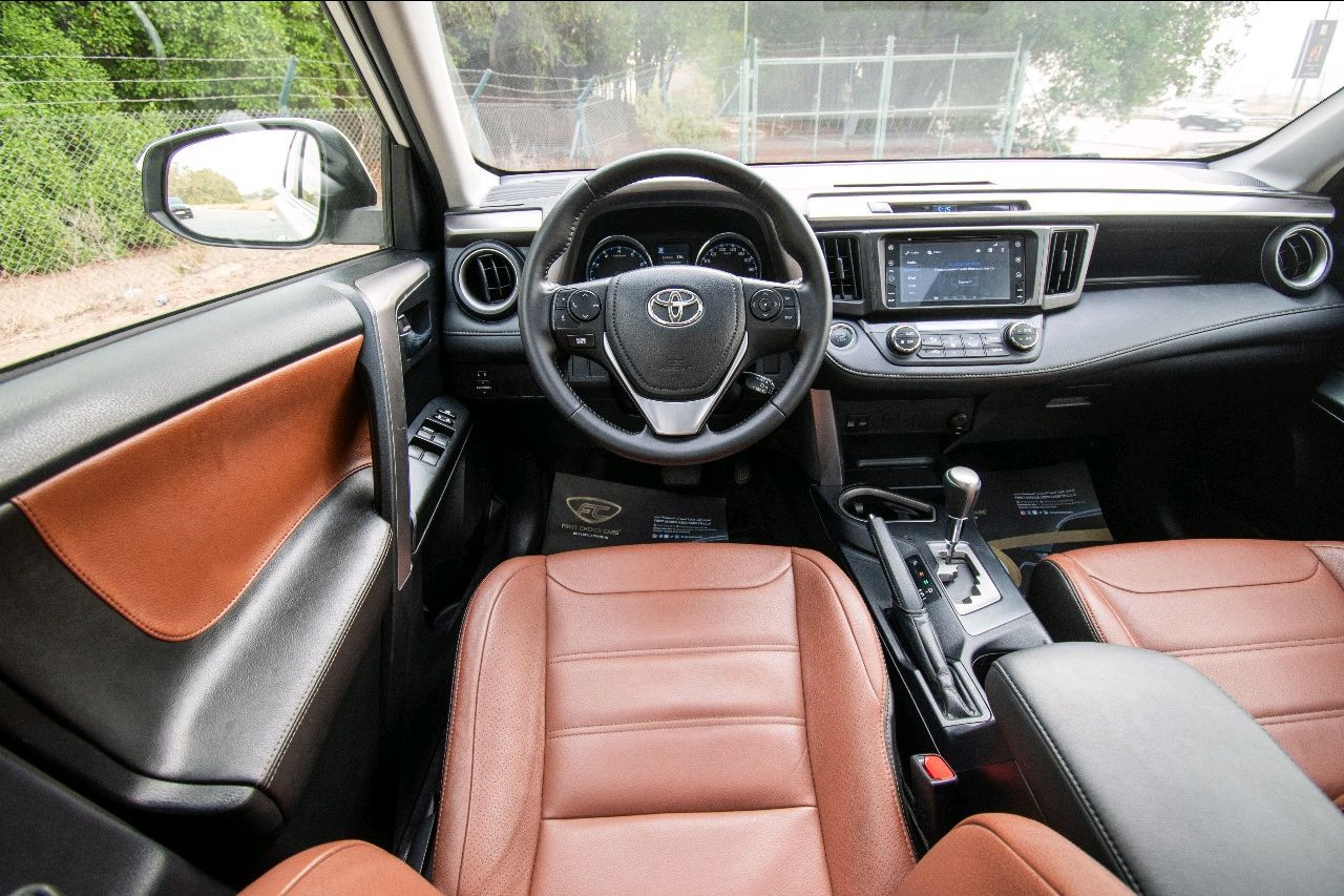 Toyota Rav 4 - Image 10