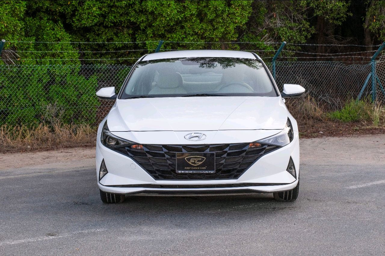 Hyundai Elantra - Image 16