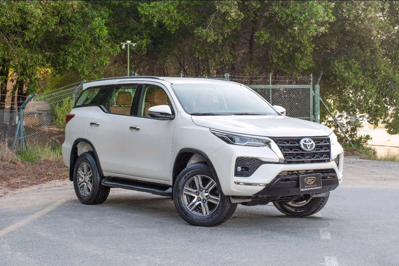 Toyota Fortuner - Image 3