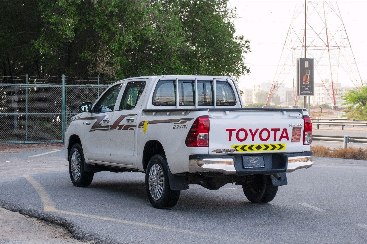 Toyota Hilux - Image 4