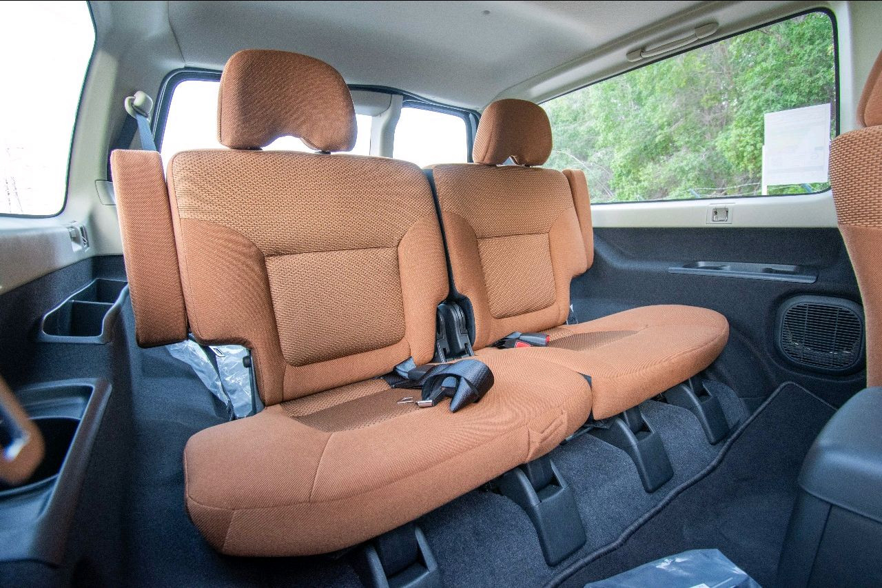 Nissan Super safari - Image 10