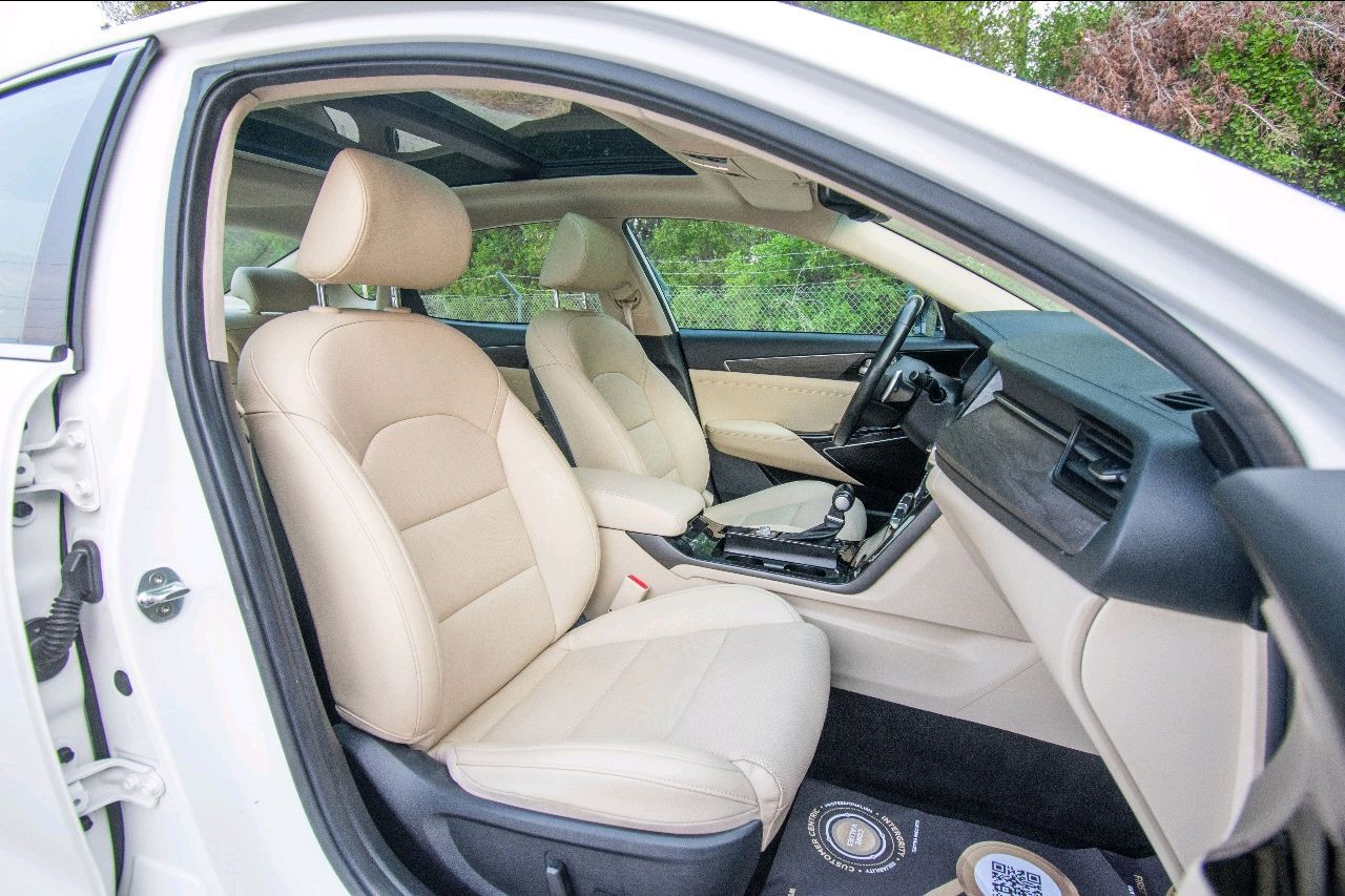 KIA Cadenza - Image 9