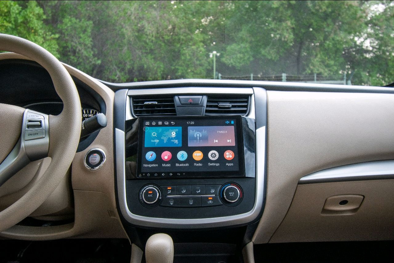 Nissan Altima - Image 9