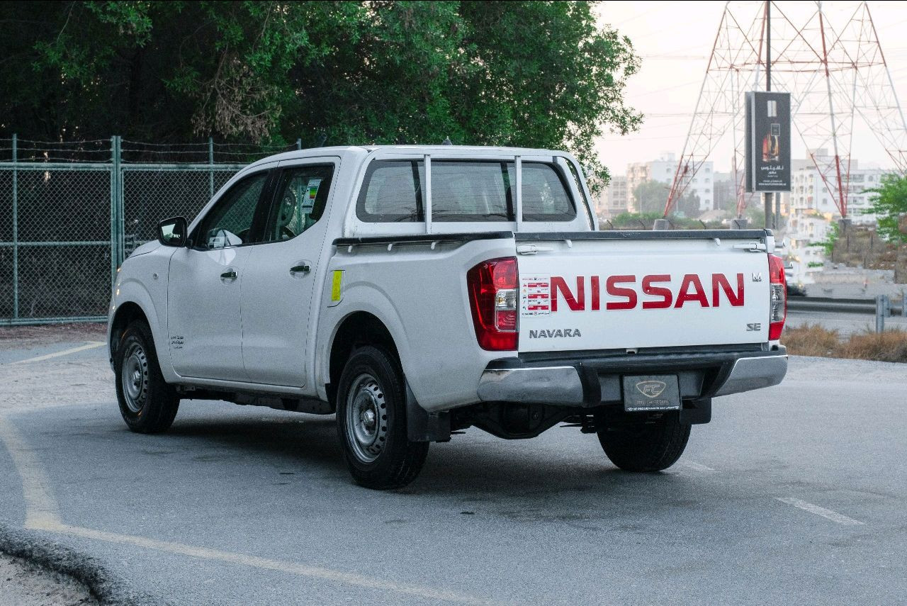 Nissan Navara - Image 5