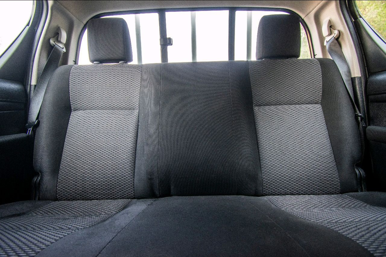 Toyota Hilux - Image 10