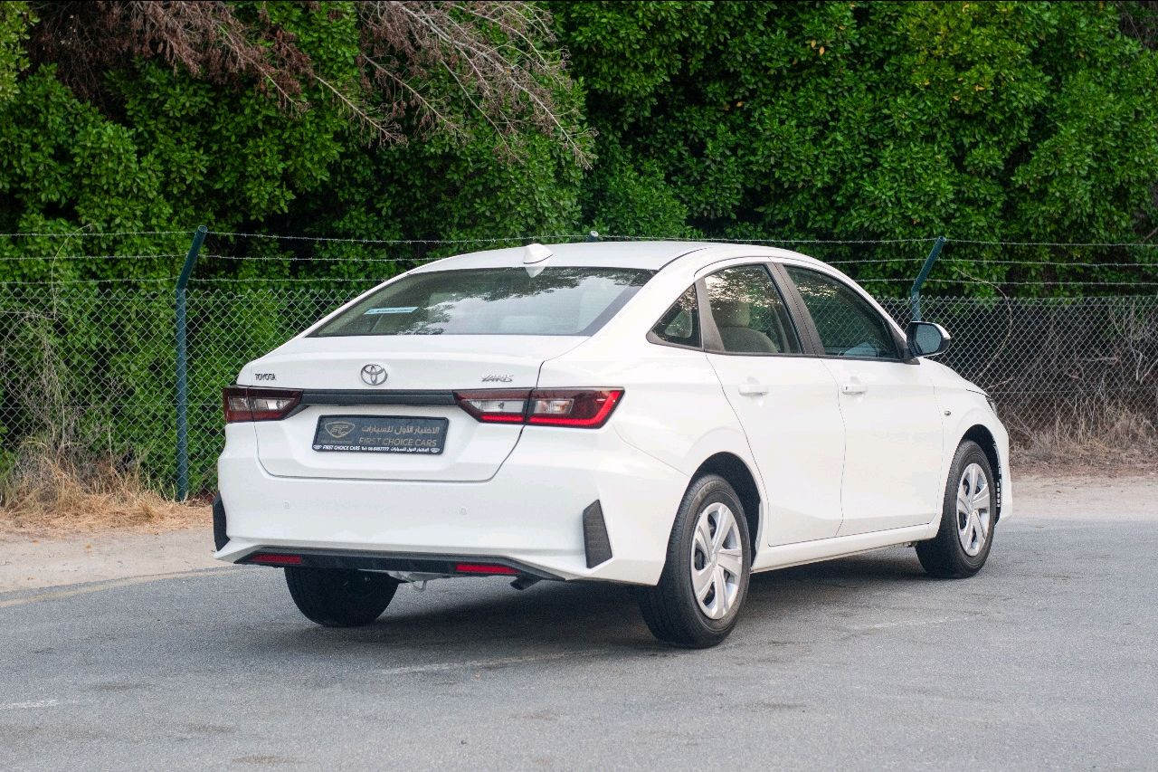 Toyota Yaris - Image 9