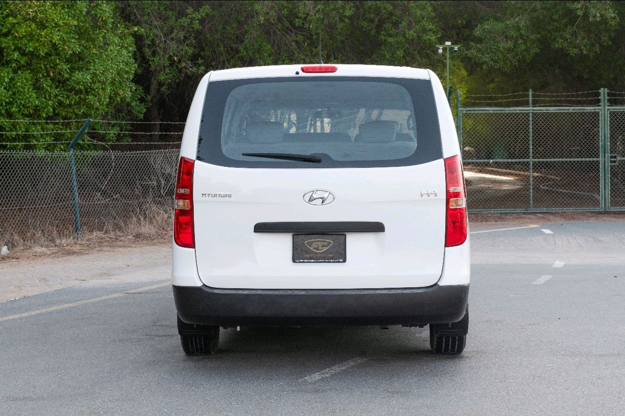 Hyundai H 1 - Image 16