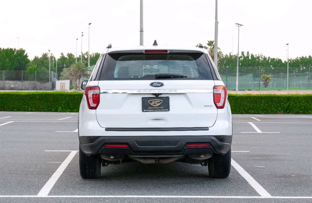 Ford Explorer - Image 5
