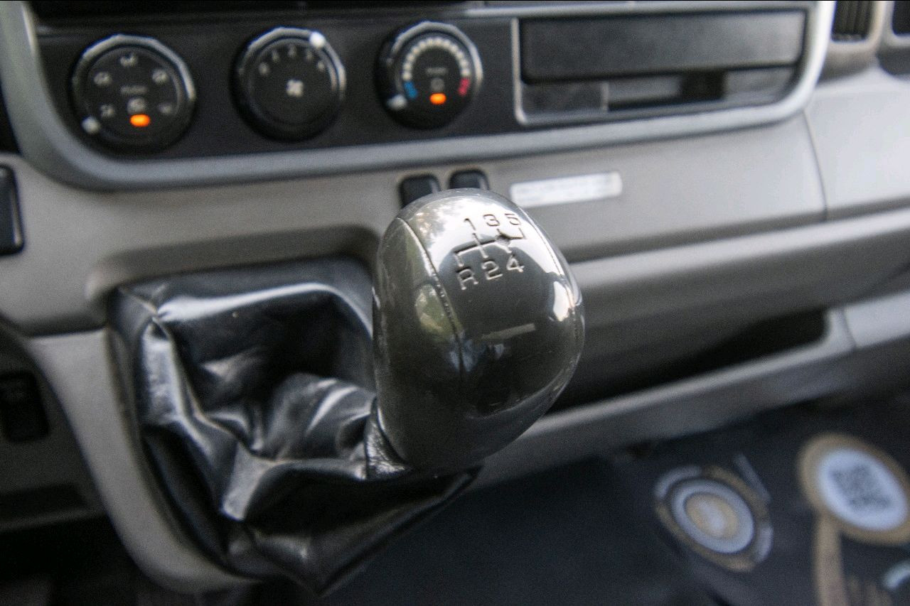 Mitsubishi Canter - Image 7
