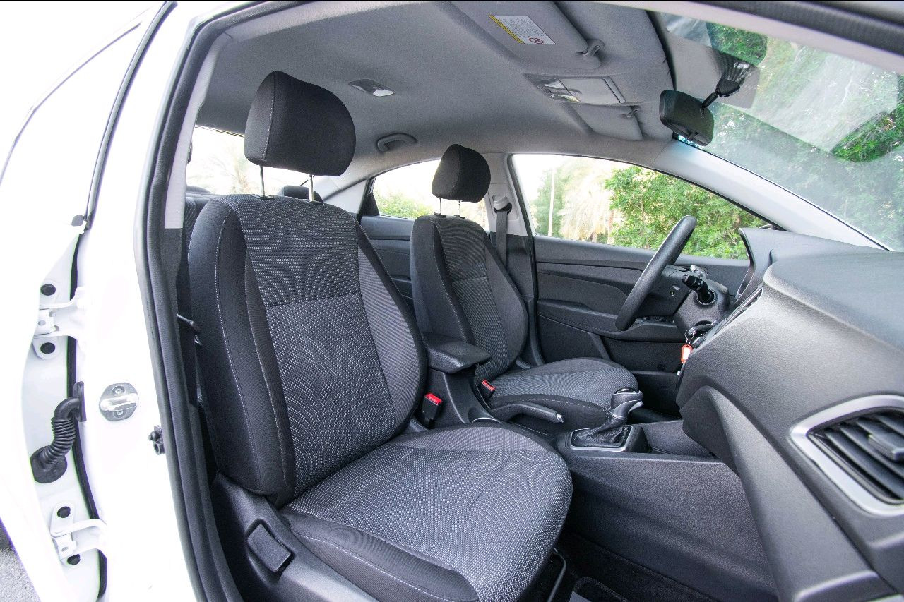 Hyundai Accent - Image 8