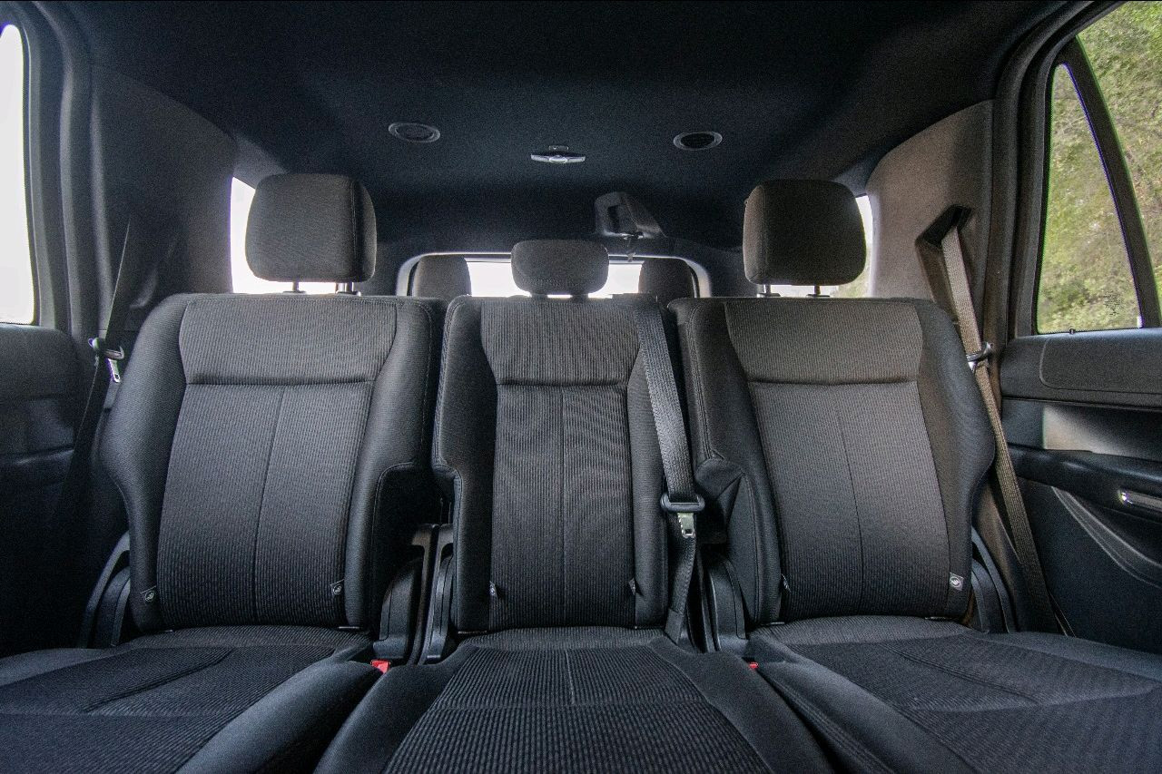 Ford Expedition - Image 8