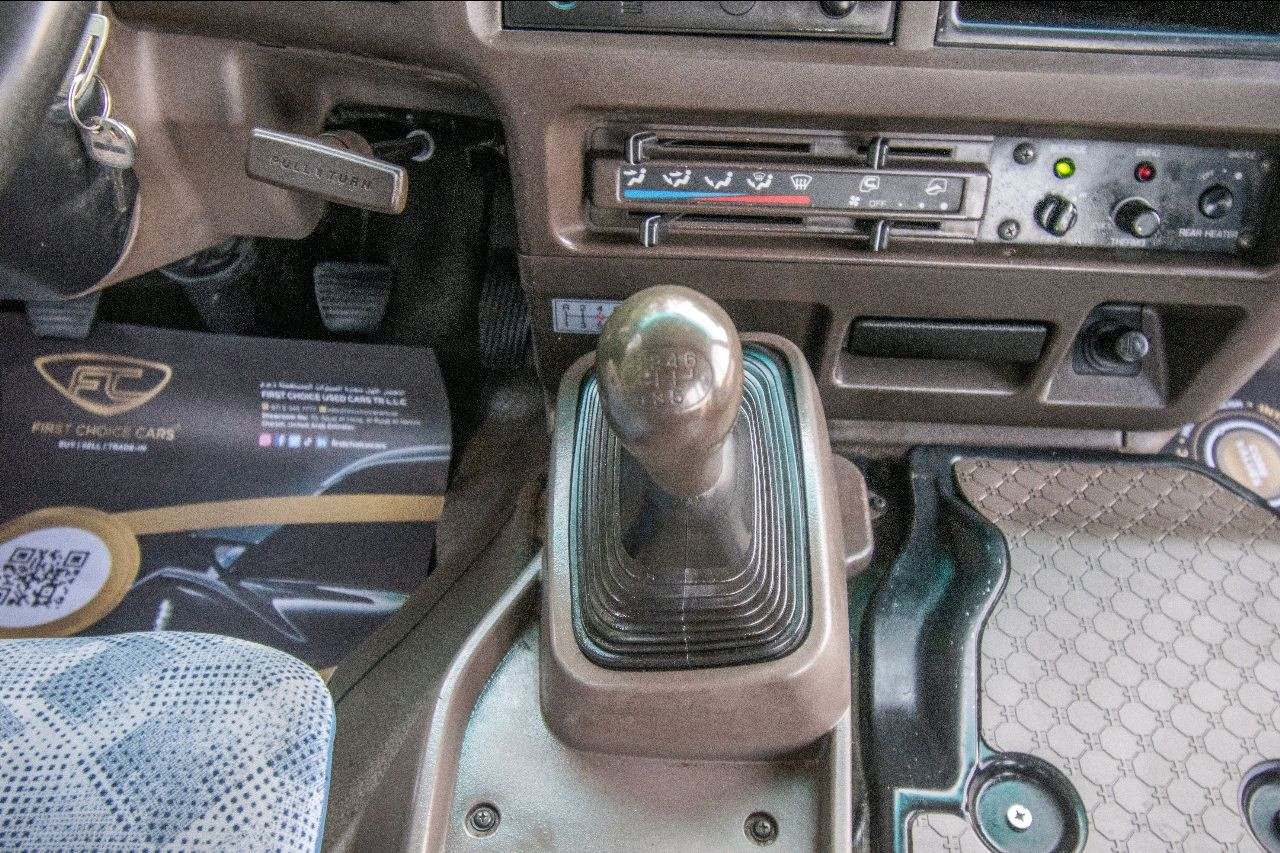 Mitsubishi Rosa - Image 4
