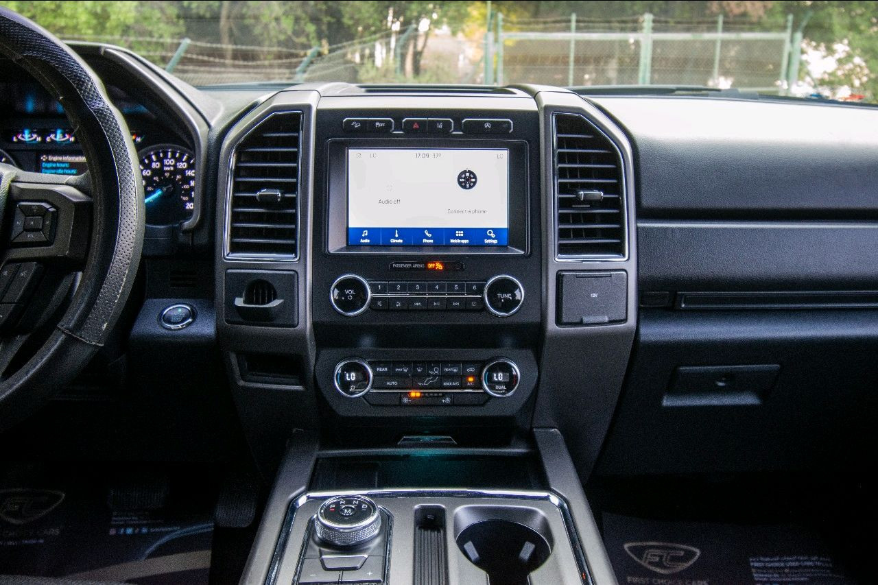 Ford Expedition - Image 3