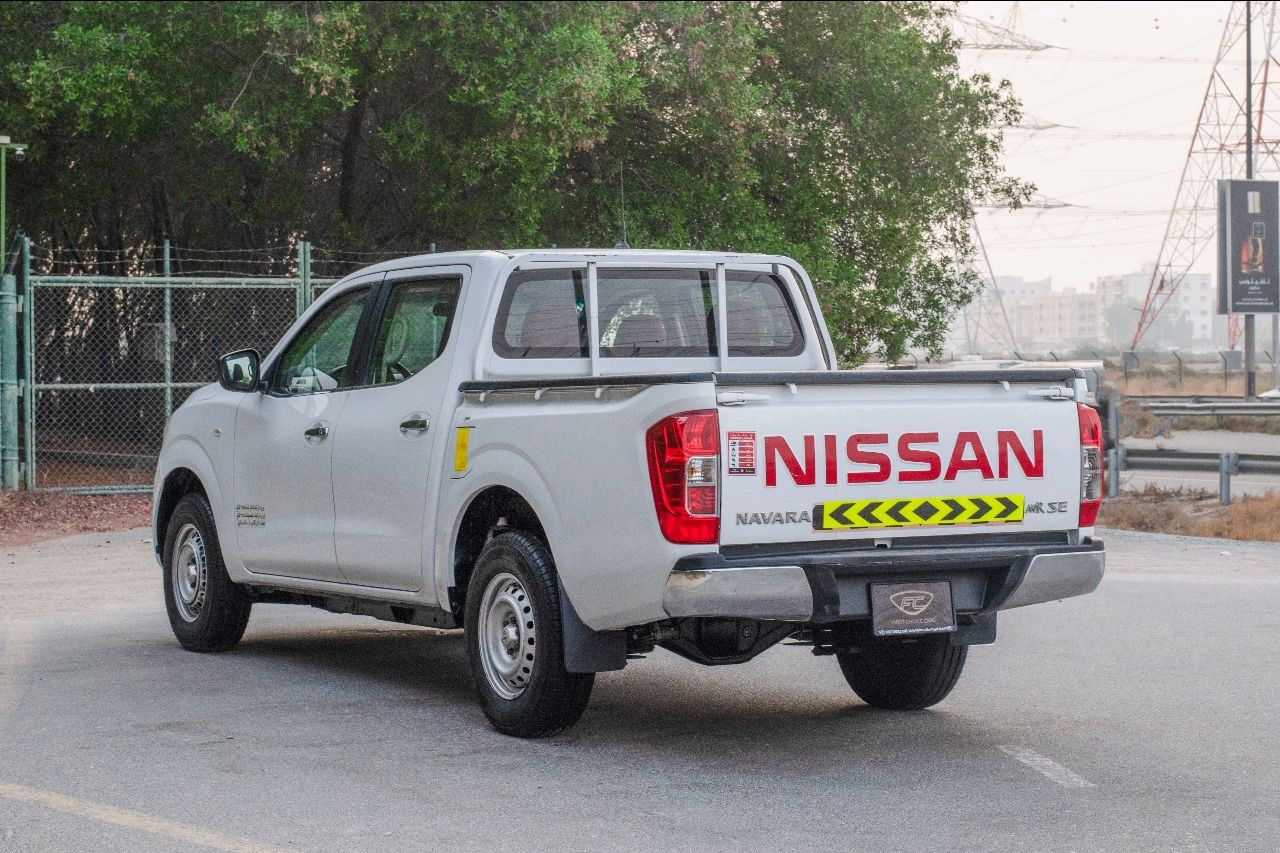Nissan Navara - Image 4