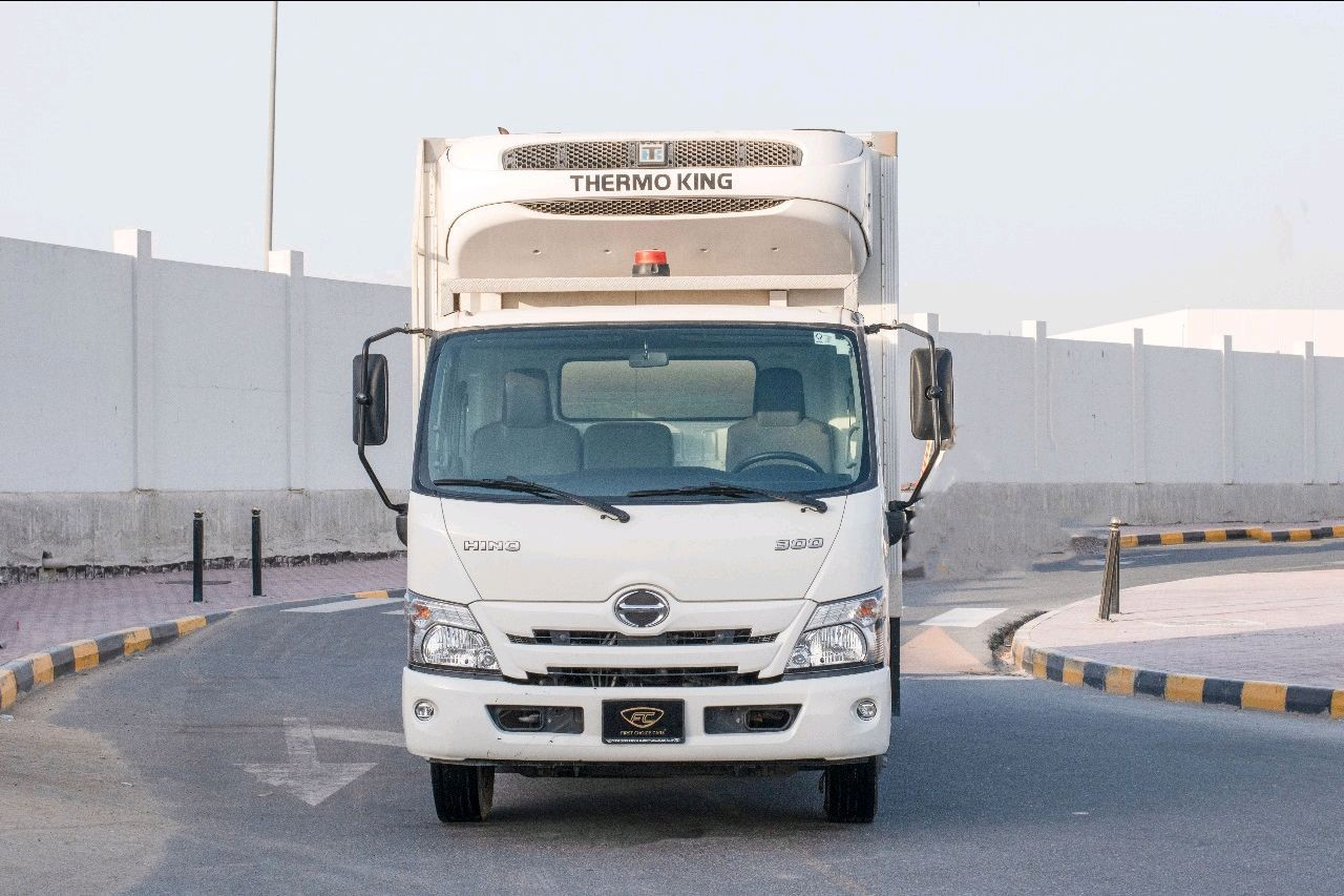 HINO 300 - Image 6