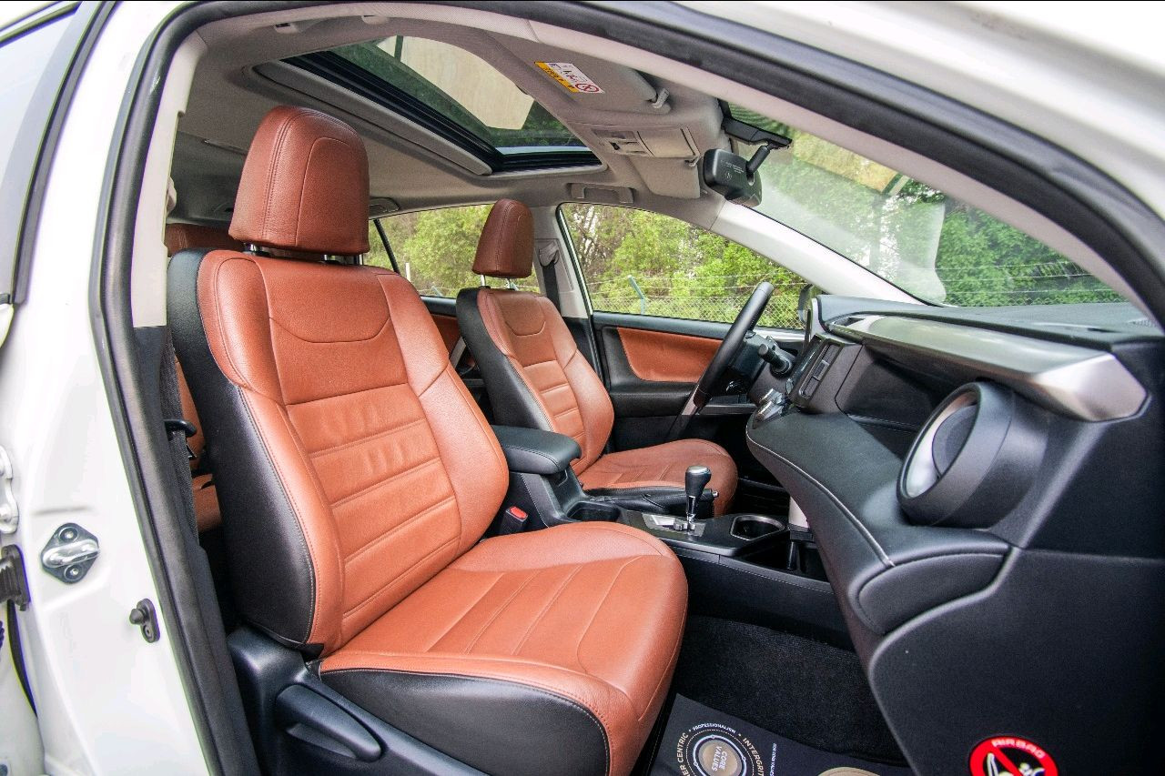 Toyota Rav 4 - Image 4