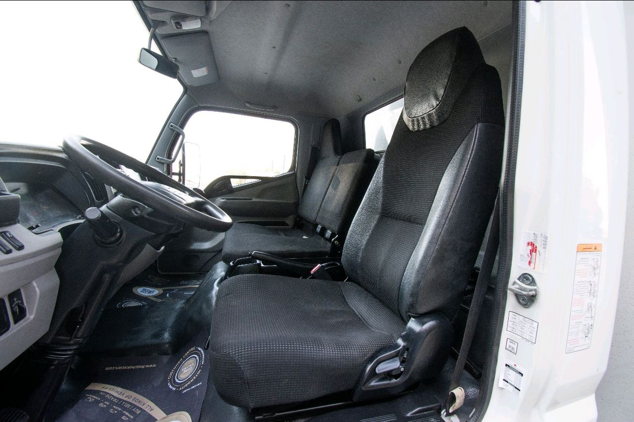 Mitsubishi Canter - Image 6