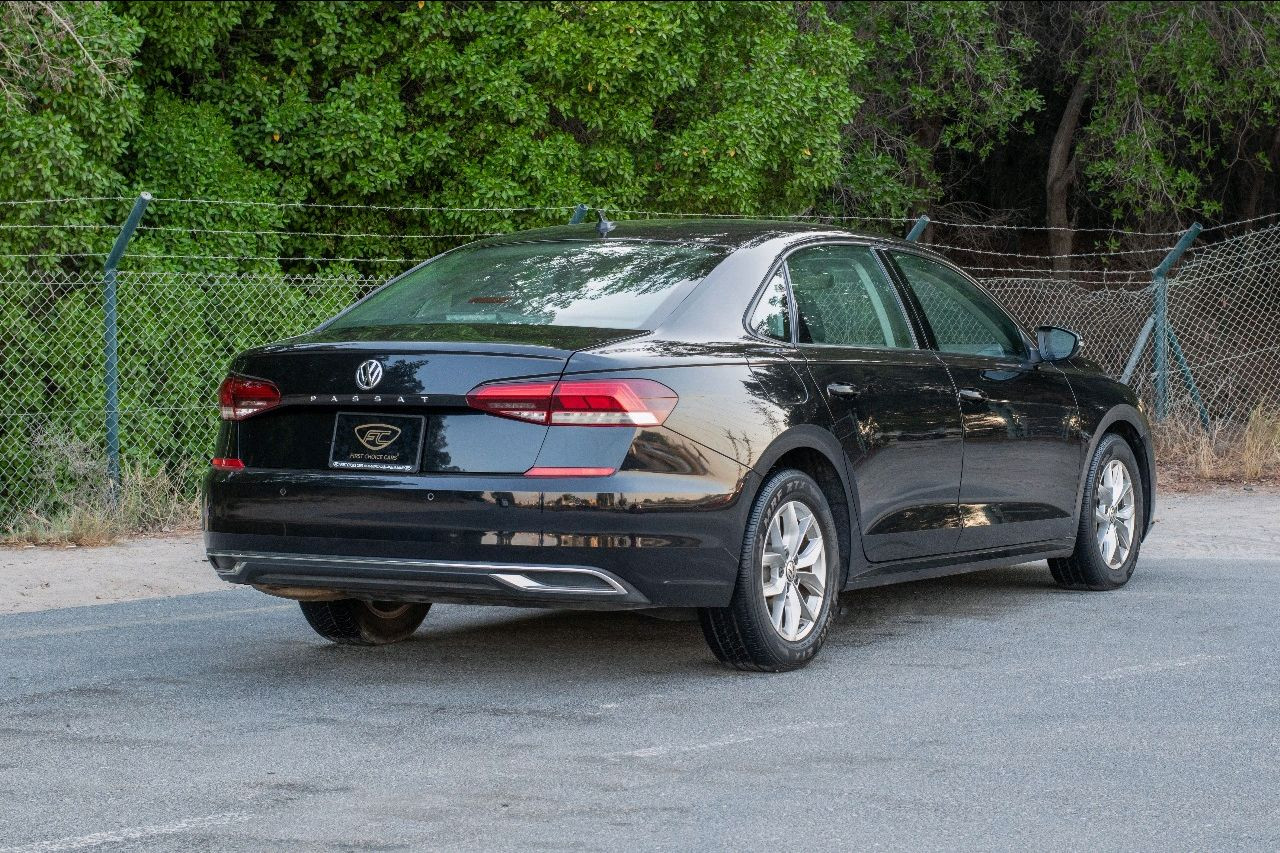 Volkswagen Passat - Image 3