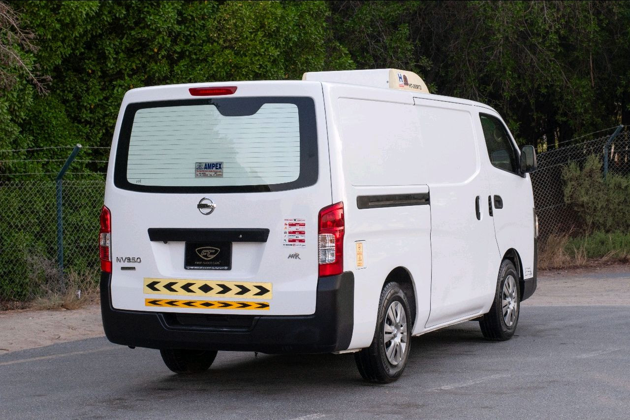 Nissan Urvan - Image 4