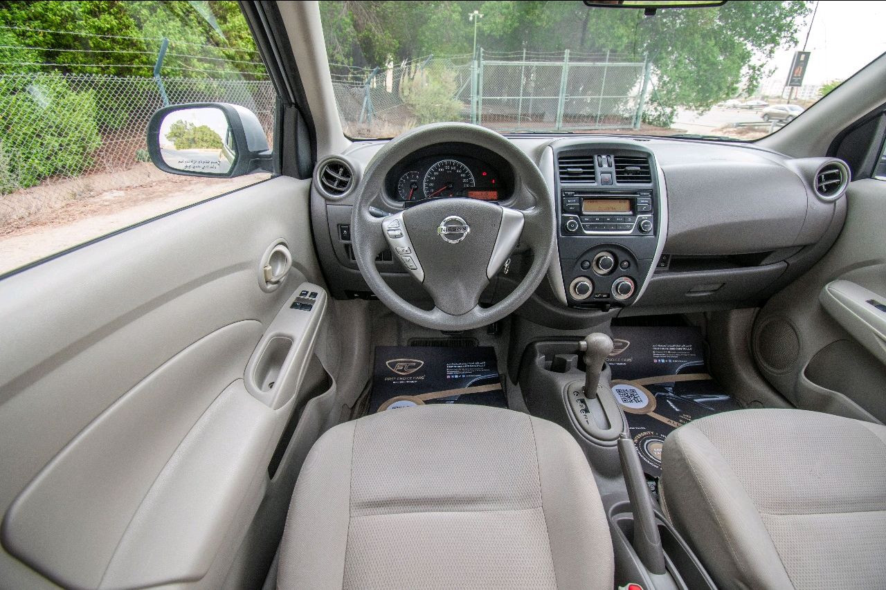 Nissan Sunny - Image 9
