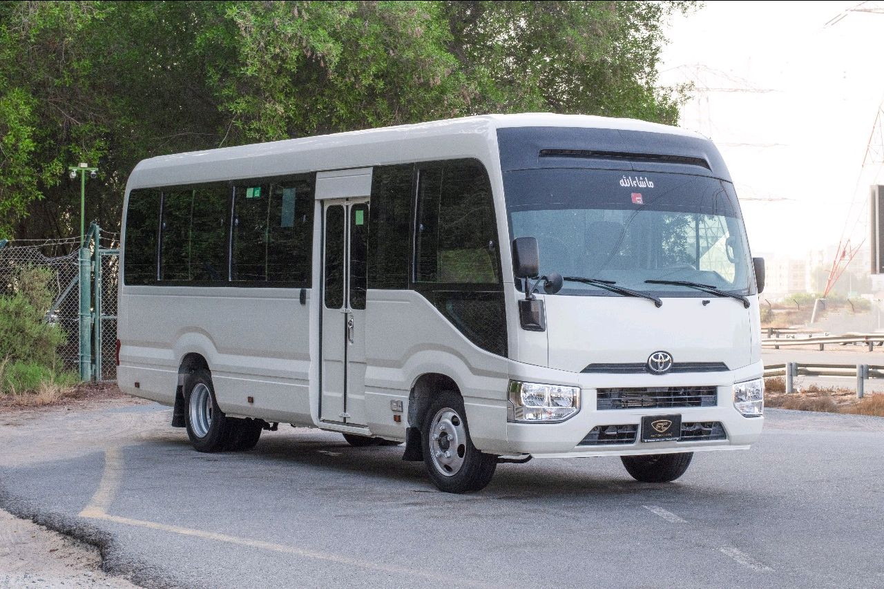 Toyota Coaster - Image 6