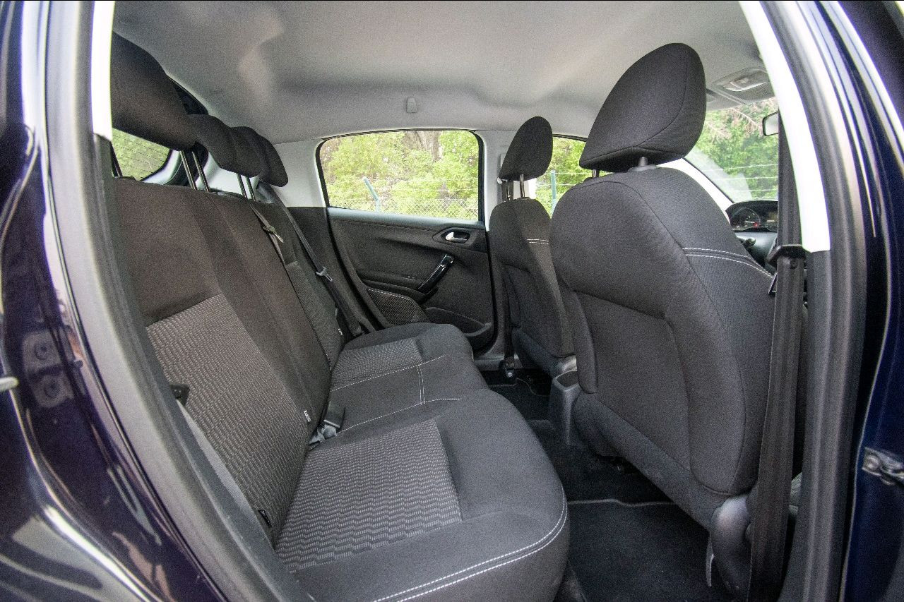 Peugeot 208 - Image 6