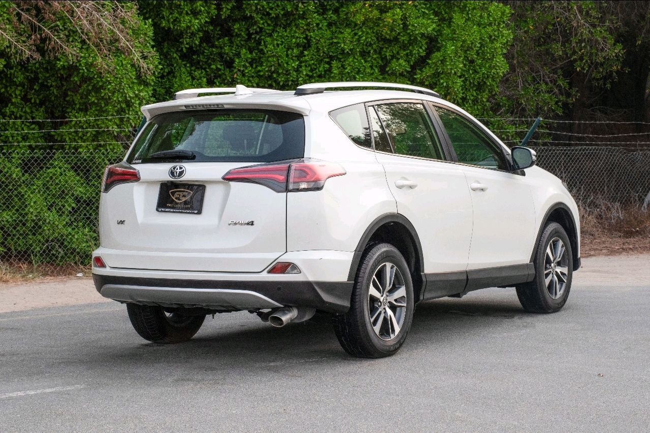 Toyota Rav 4 - Image 3