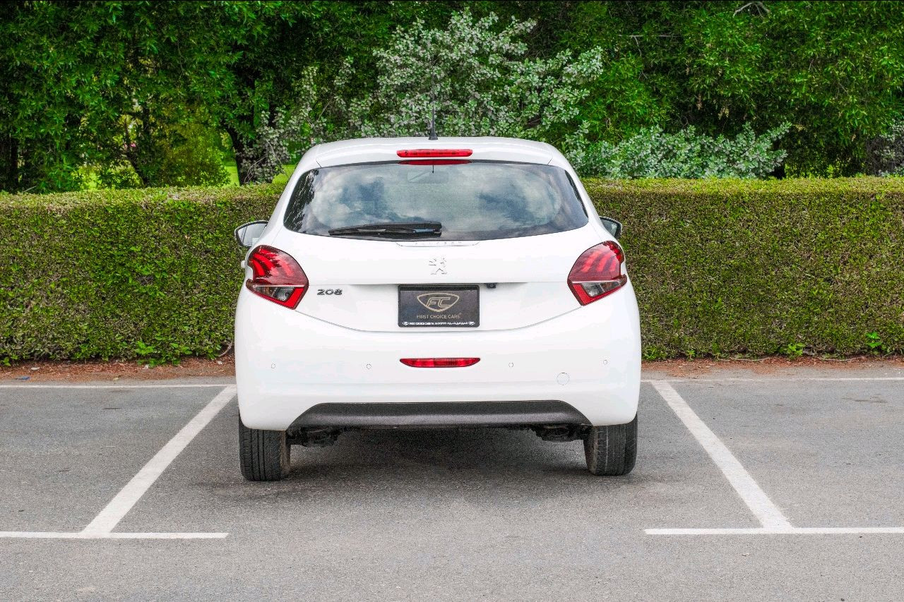 Peugeot 208 - Image 11