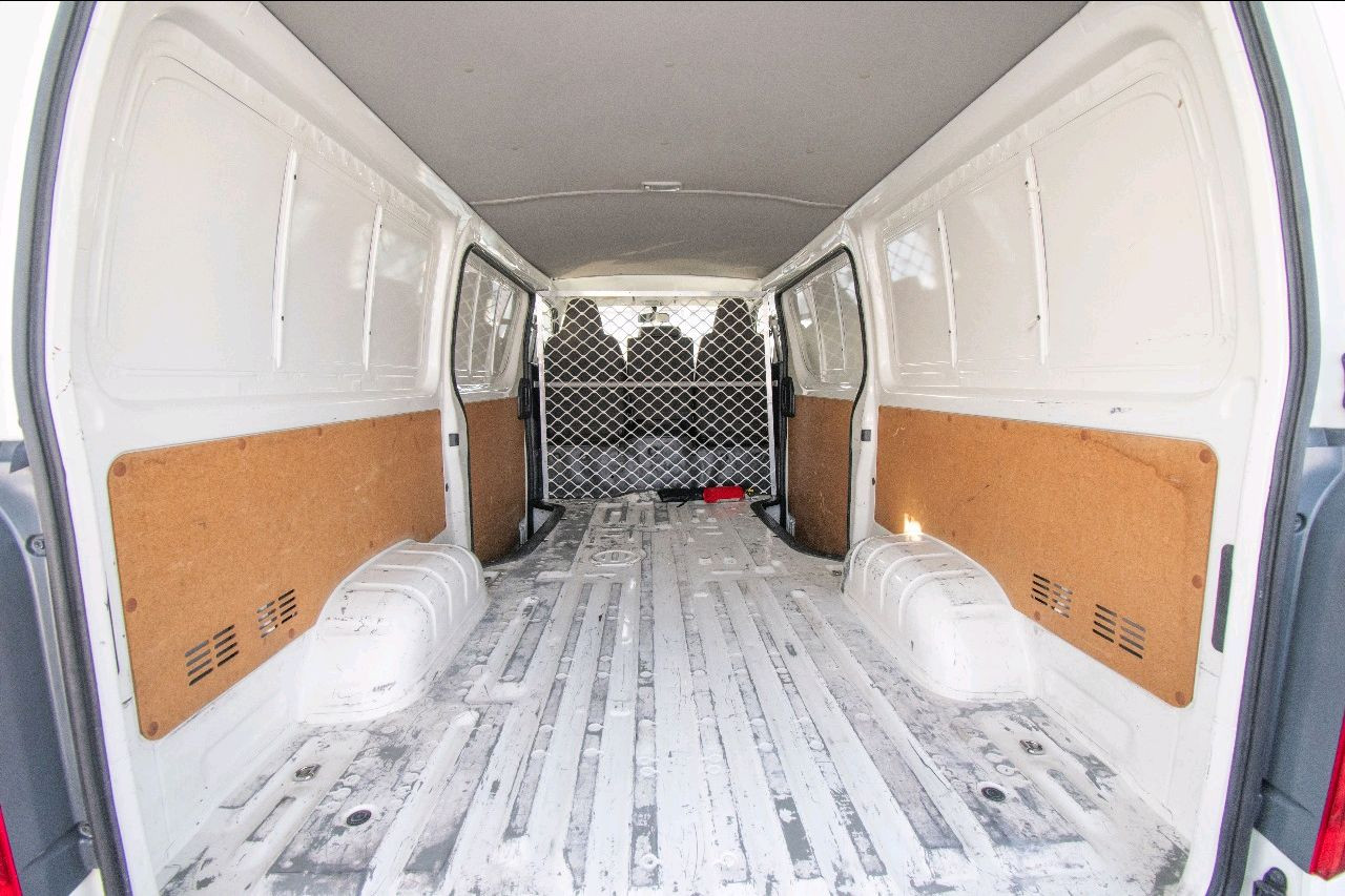 Toyota Hiace - Image 4