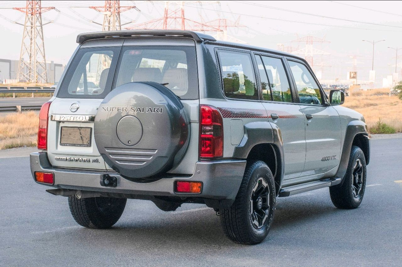 Nissan Super safari - Image 4