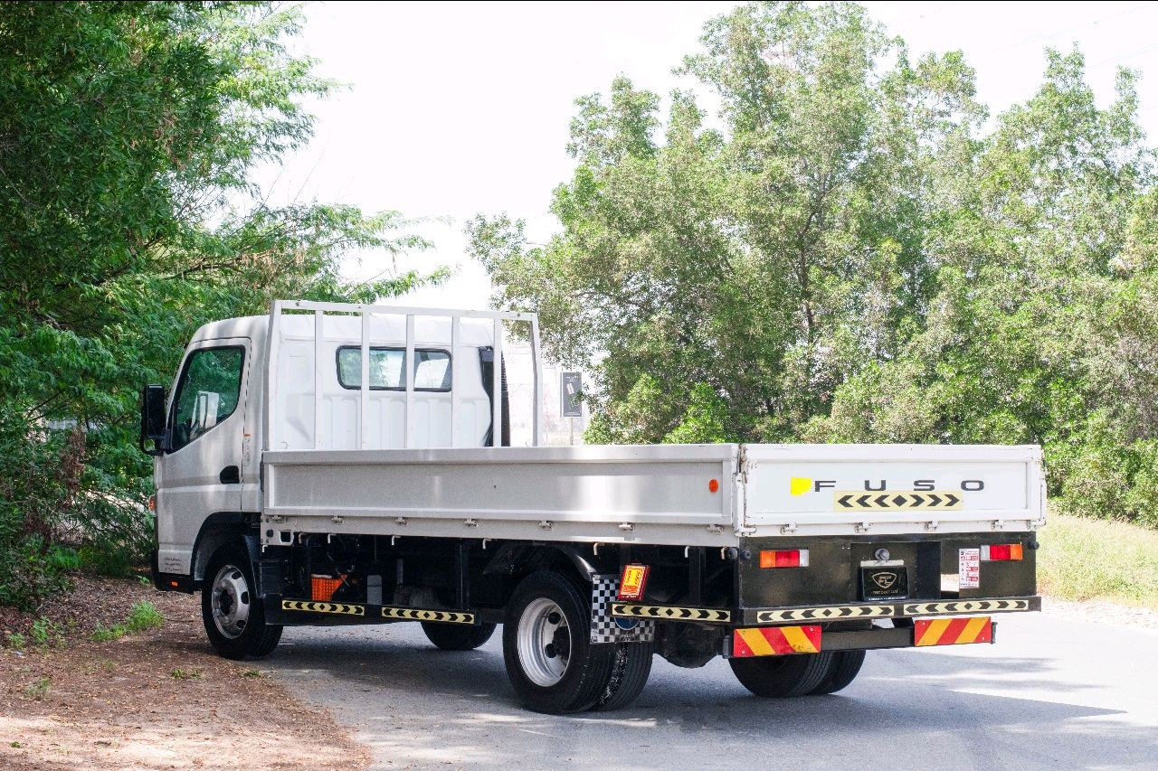 Mitsubishi Canter - Image 7