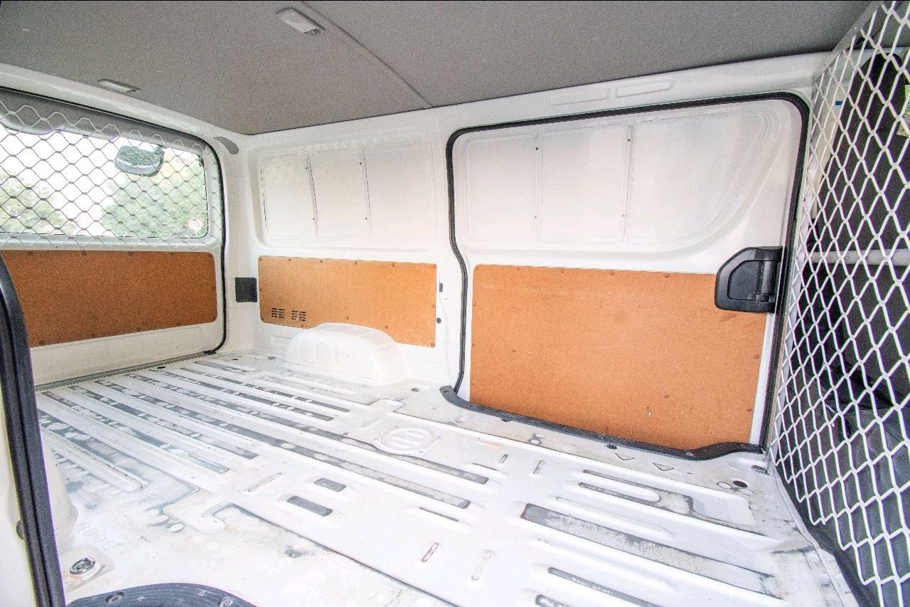 Toyota Hiace - Image 9