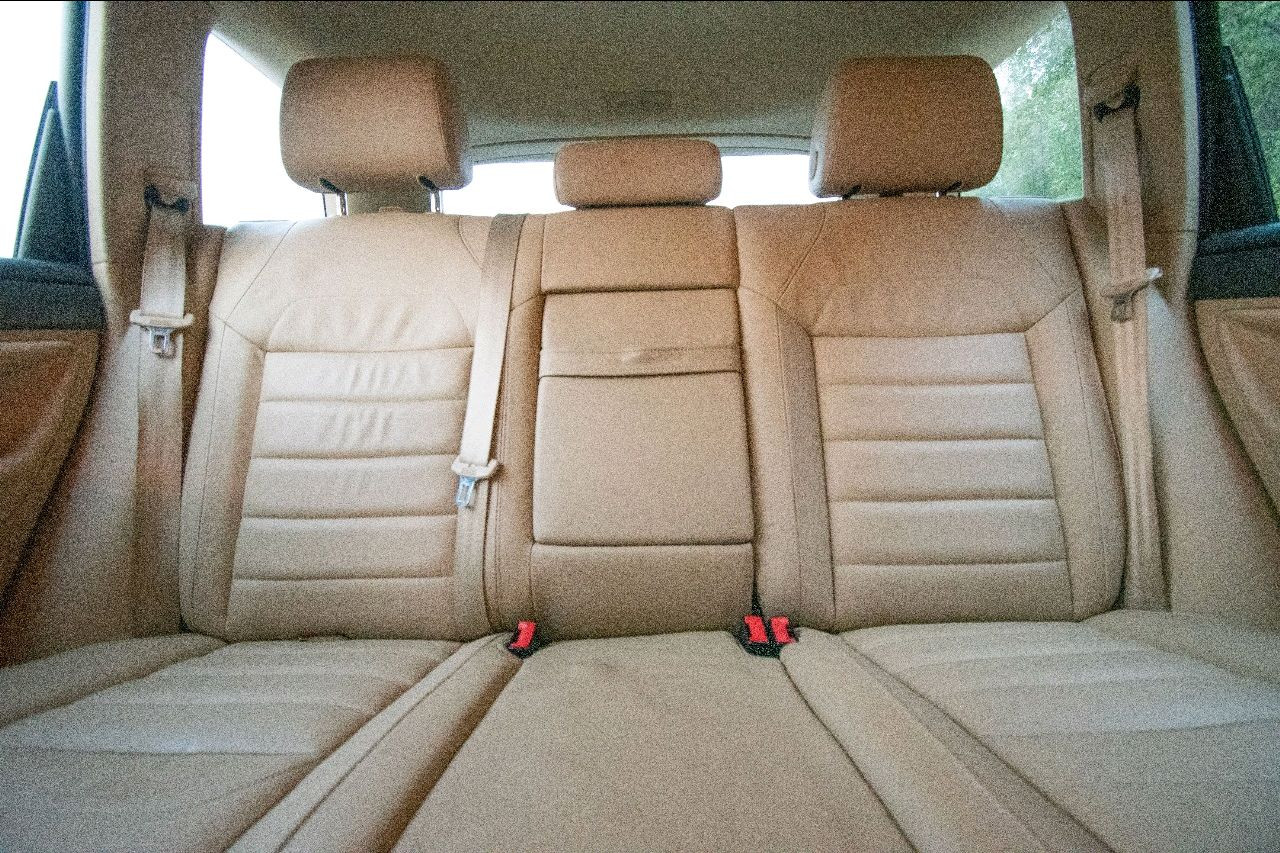Volkswagen Touareg - Image 4