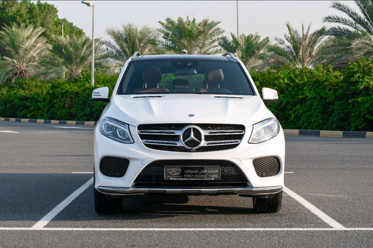 Mercedes Benz GLE SUV - Image 6